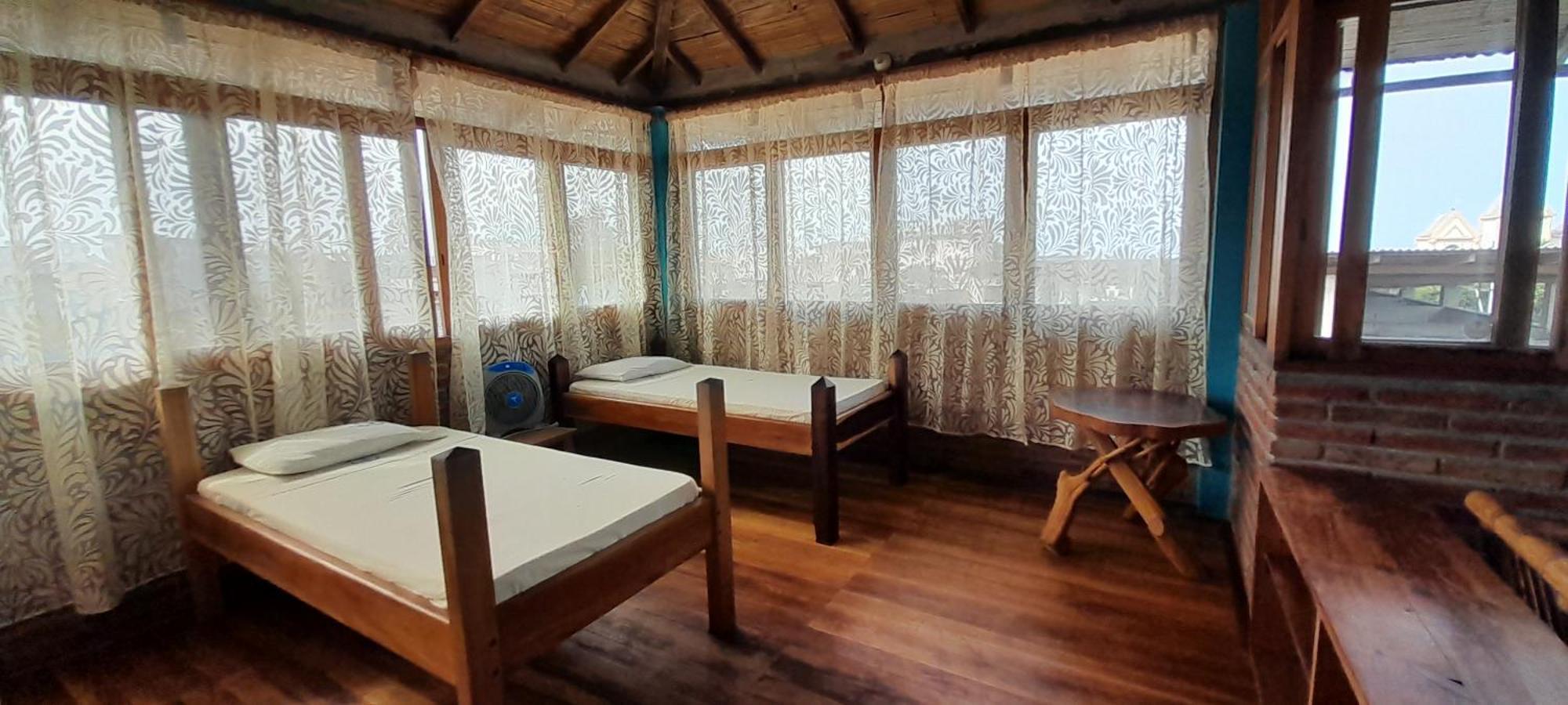 Hotel Boutique Hurvinek Montañita Kültér fotó