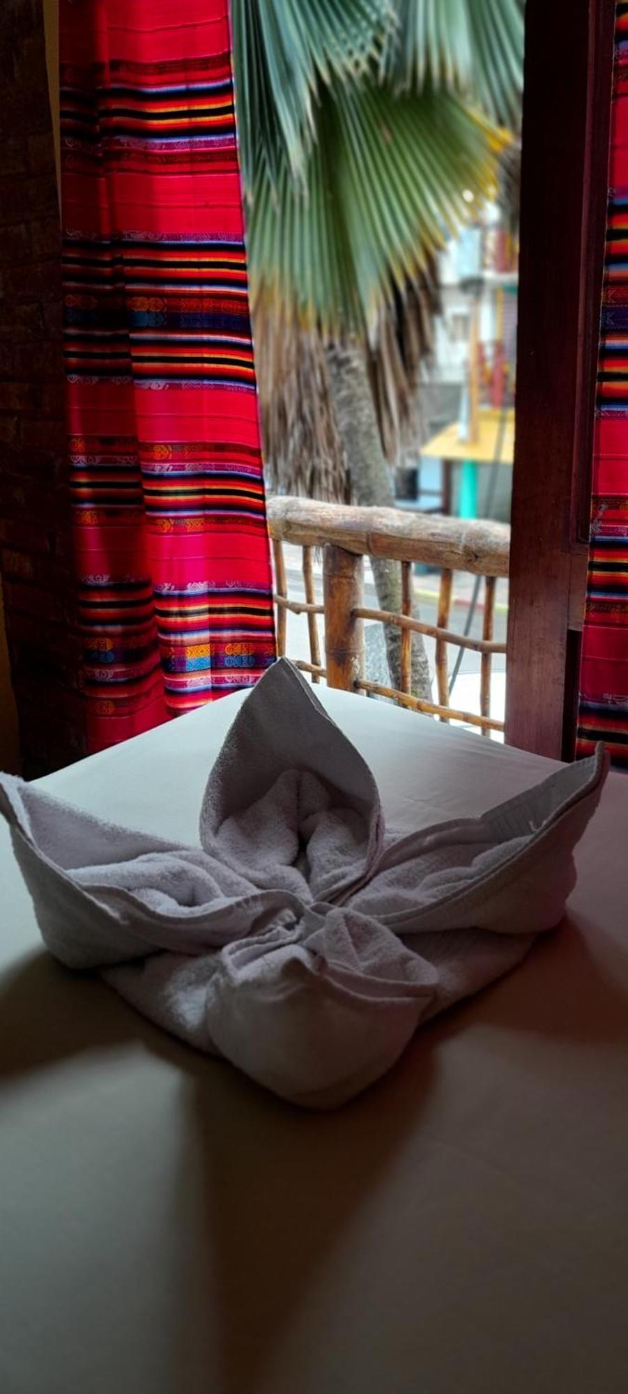 Hotel Boutique Hurvinek Montañita Kültér fotó